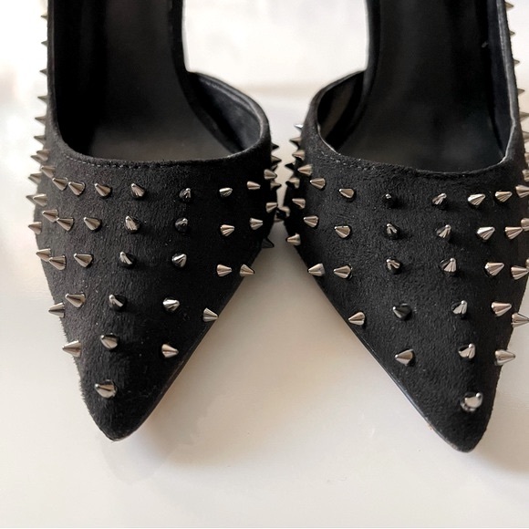 STEVE MADDEN Black Suede Studded Stiletto Pumps Size 7 - Picture 11 of 12